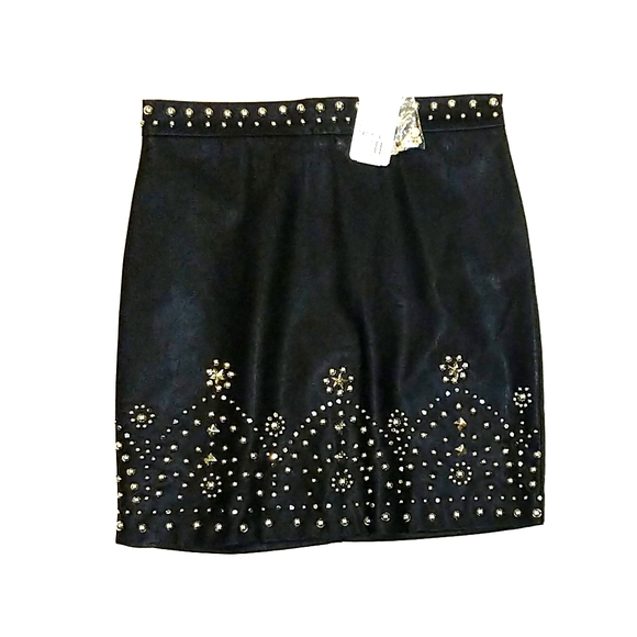 Faux leather skirt - Picture 1 of 5